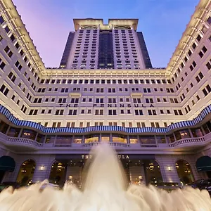 https://the-peninsula.getmacauhotels.com